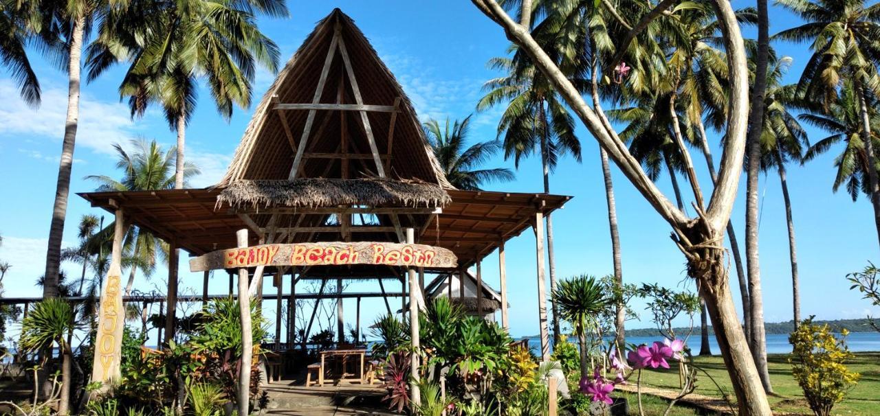 Sunari Beach Resort Selayar Matalalang Exteriér fotografie