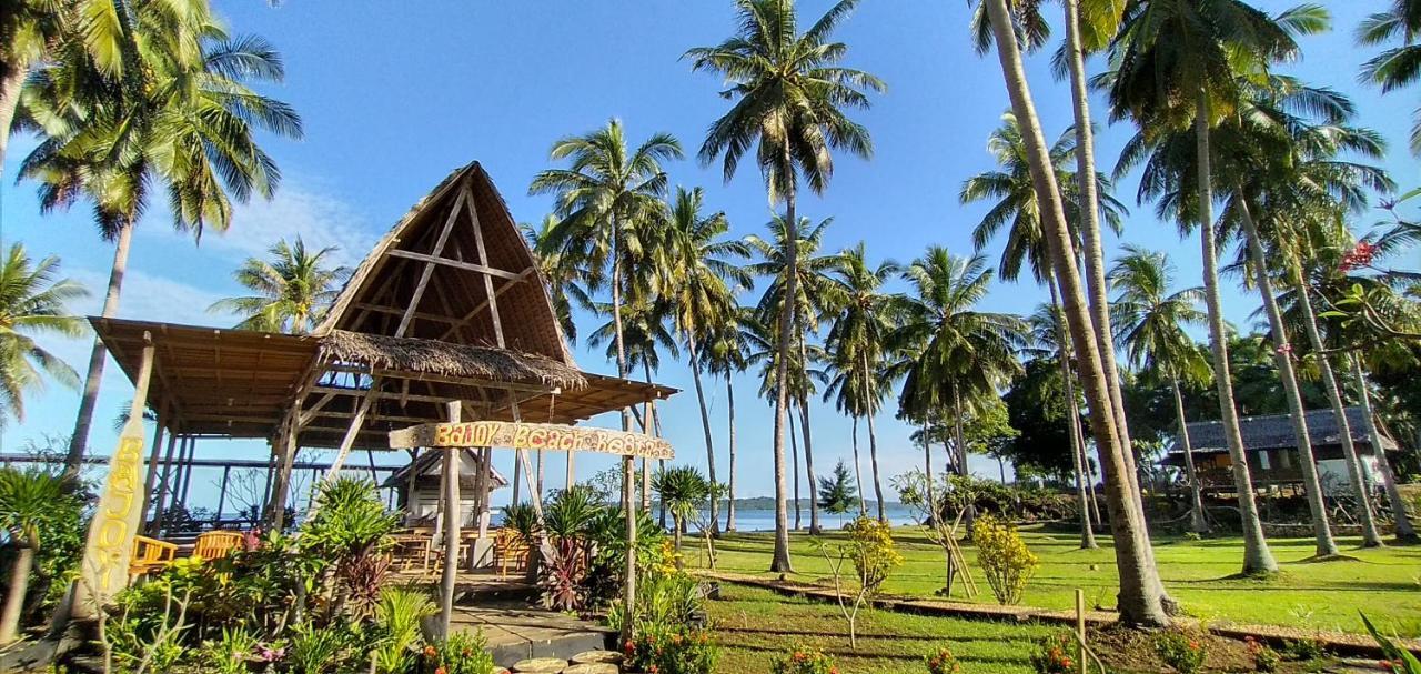 Sunari Beach Resort Selayar Matalalang Exteriér fotografie