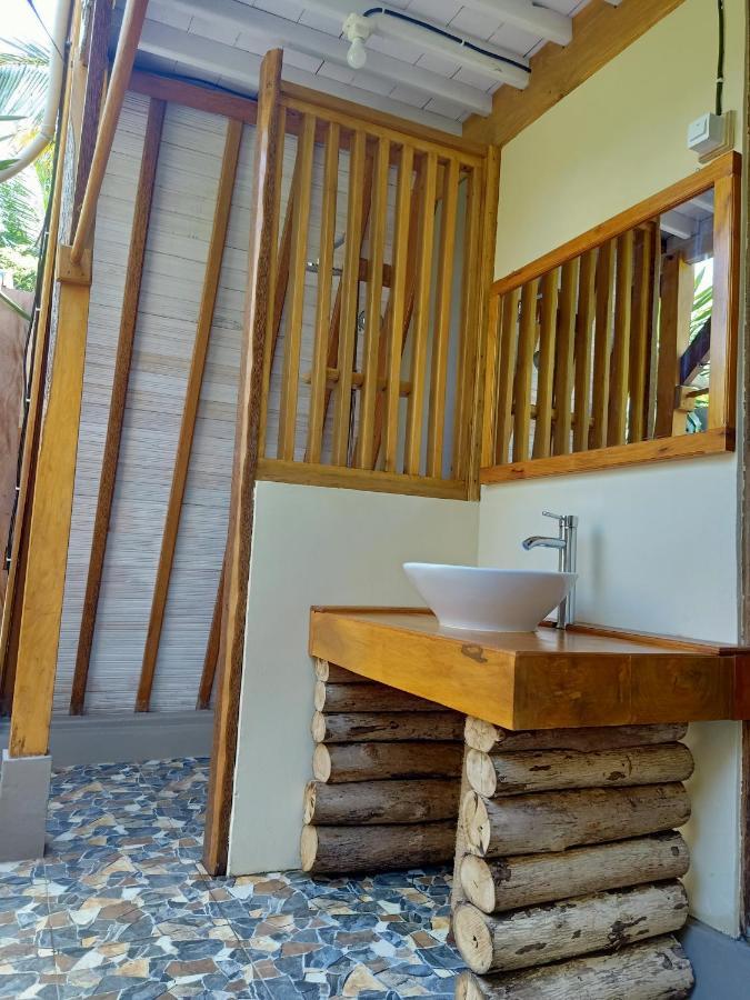 Sunari Beach Resort Selayar Matalalang Exteriér fotografie