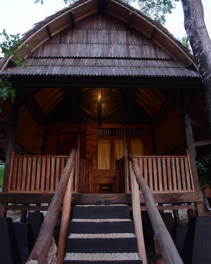 Sunari Beach Resort Selayar Matalalang Exteriér fotografie